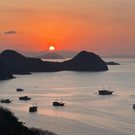 Sunset Hill Hotel Labuan Bajo Exterior foto