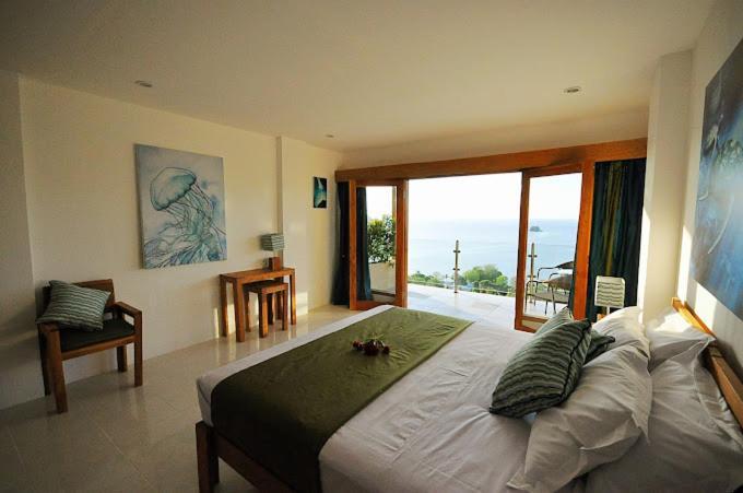 Sunset Hill Hotel Labuan Bajo Exterior foto