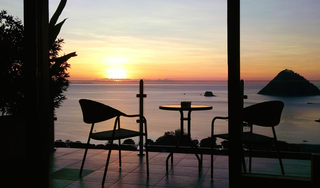 Sunset Hill Hotel Labuan Bajo Exterior foto